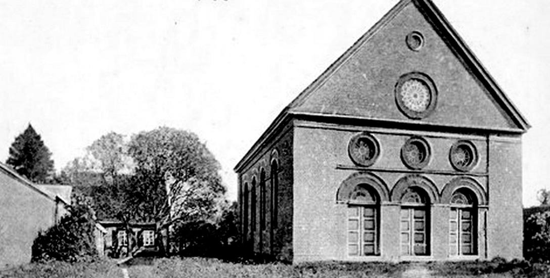 Od 1770 r. w mieście istniała synagoga, położona przy Bramie Młyńskiej (Mühlentor). W 1840 roku, w miejscu poprzedniej powstała nowa synagoga , która