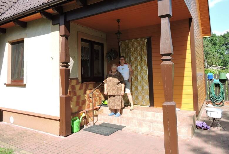 Wizyta w domu u Zenka Martyniuka. Tak mieszka król disco polo. Salon i sypialnia robią wrażenie
