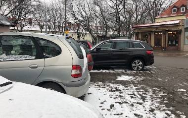 Zniszczyli 8 samochodów w Gdańsku Wrzeszczu