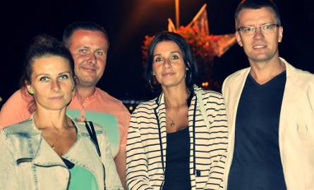 Radomianie (od lewej): Sylwia, Paweł, Marzena i Arek wspólnie oglądali barwne widowisko i zmagania projektantów.