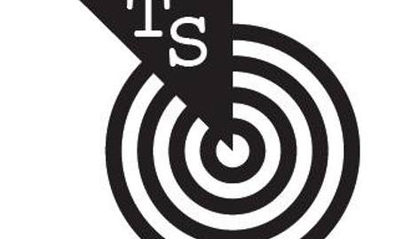 Nowe logo oparte na schematycznej tarczy strzeleckiej, w której centrum znajduje się lotka z akronimem TS odzwierciedla rolę bardziej technicznego w
