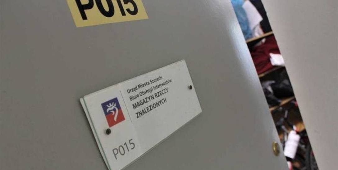 Biuro Rzeczy Znalezionych w Szczecinie. Rewolwer, śpiwór i inne zguby czekają na właścicieli