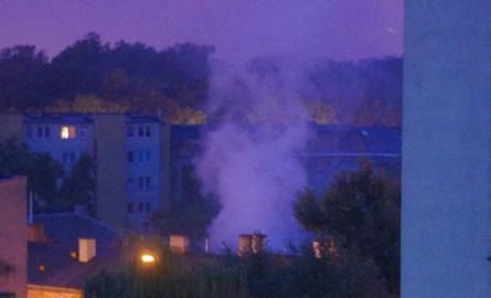 Poranny pożar mieszkania w centrum Radomia (zdjęcia)