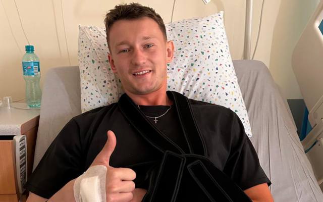 Rafał Strączek miał iść do Lecha Poznań, przeszedł... zabieg barku. Ile będzie pauzował bramkarz GKS Katowice?
