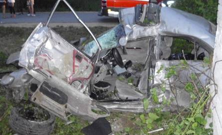 Tragiczny wypadek w miejscowości Cierno Zaszosie. Dwóch młodych ludzi nie żyje! - odtwarzamy wstrząsający przebieg