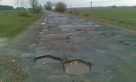 Najważniejszą i najdroższą inwestycją drogową powiatu włoszczowskiego będzie przebudowa drogi Kluczewsko – Rudka na odcinku 5,5 kilometra, która tak