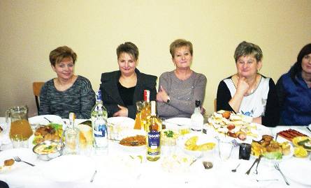 To zdjęcie zrobiła Renacie Witkowskiej (pierwsza z lewej) kilka dni przed zaginięciem na spotkaniu z okazji Dnia Kobiet sołtys Ośna.