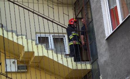 Strażacy sprawdzali w mieszkaniach stężenie tlenku węgla
