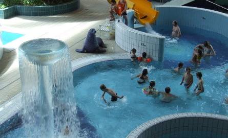 W Polkowicach najlepszym miejscem na relaks jest Aquapark. Mnóstwo w nim wodnych atrakcji.