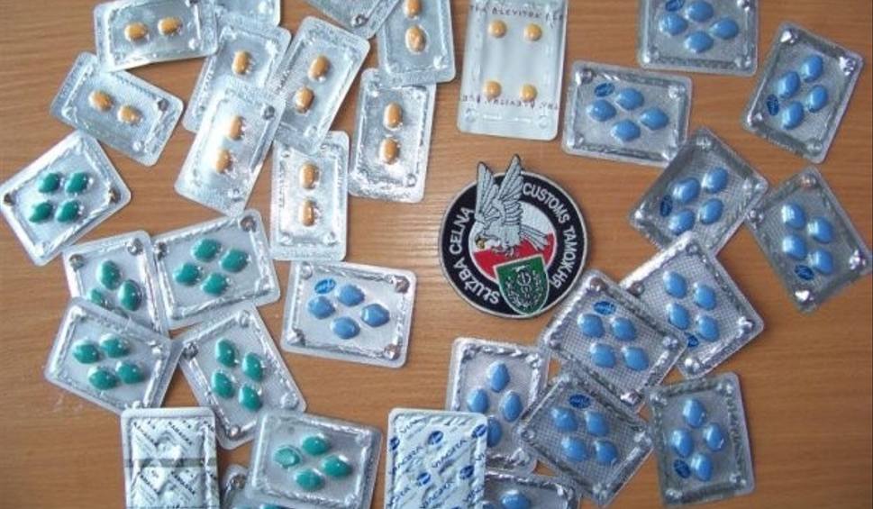Zarobili miliony na handlu podrabianą viagra - gazetalubuska.pl