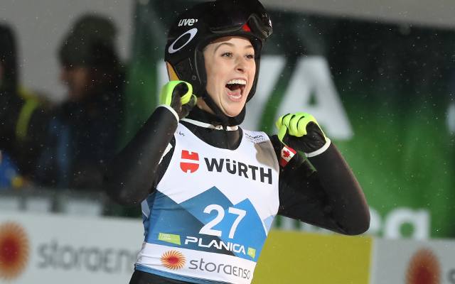 Skoki narciarskie - wyniki MŚ w Planicy. Niespodzianka w konkursie kobiet  - wygrała Alexandria Loutitt. Dobry wynik Kingi Rajdy
