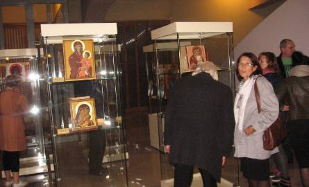 Ikona jest modlitwą. Ciekawa wystawa u księży Filipinów w ramach Tygodnia Kultury Chrześcijańskiej