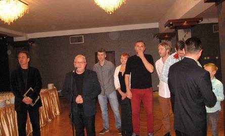 Radomskim aktorom dziękował reżyser, Waldemar Śmigasiewicz.