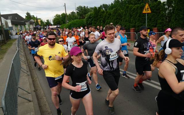 Bieg Lwa w Tarnowie Podgórnym. Prawie 3 tys. osób wystartowało w półmaratonie i w innych biegach. Zobacz zdjęcia zawodników