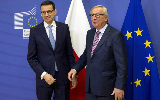 Jean-Claude Juncker: Nie prowadzimy wojny z Polską. Uruchomienie artykułu 7 unijnego artykułu ma być wyłącznie ostrzeżeniem