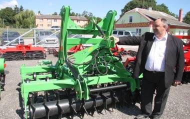 Rolnik, który zajmie pierwsze miejsce w województwie otrzyma najnowocześniejszy w Europie agregat uprawowo – siewny Mamut Lux od firmy Dziekan wartości