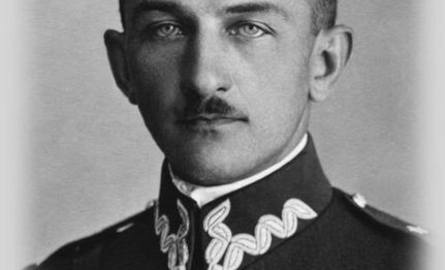 Tadeusz Apolinary Klimecki (ur. 23 listopada 1895 w Tarnowie, zginął w nocy 4 lipca 1943 w Gibraltarze) – generał brygady Wojska Polskiego.