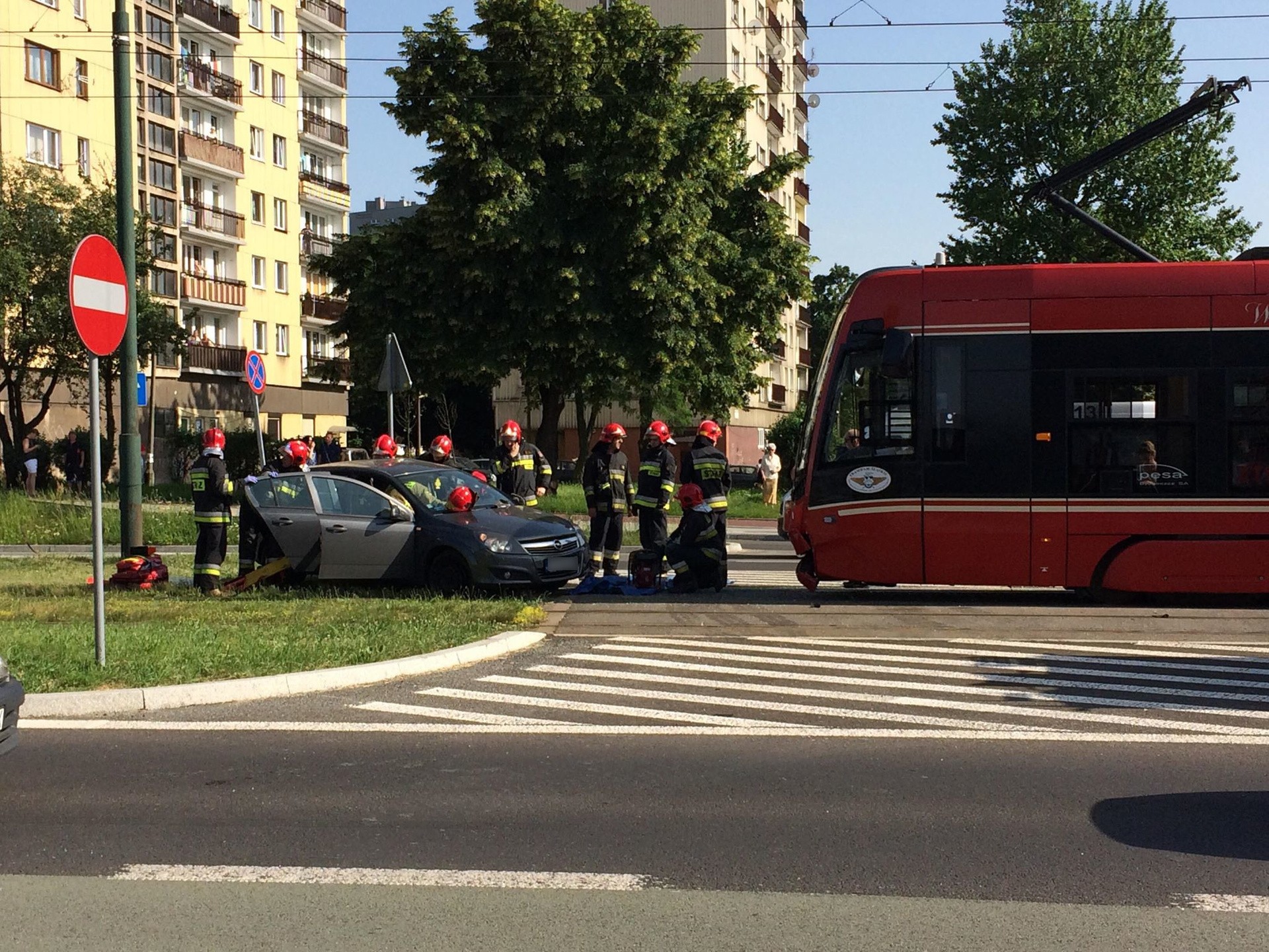 Wypadek w Sosnowcu. Samochód zderzył się z tramwajem na ...