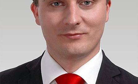 Tomasz Stanisław Zbróg – ma 27 lat, kandyduje z Węgrzynowa, z listy Prawa i Sprawiedliwości, okręg nr 1 - Łopuszno, Mniów, Strawczyn.