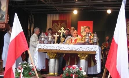 Mszy św. na Rynku przewodniczył Prymas abp Józef Kowalczyk