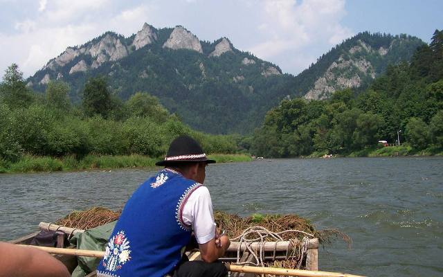 Flisacy – kim są ludzie, którzy zajmują się organizowaniem spływów Dunajcem?