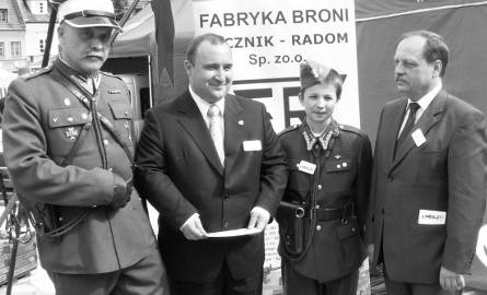 Spotkanie w Sandomierzu z okazji rocznicy powołania Centralnego Okręgu Przemysłowego (od lewej): Paweł Łuk Murawski, Przemysław Gosiewski, Kacper Murawski