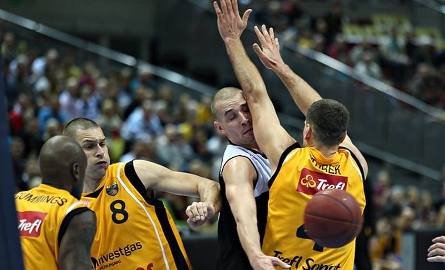 W meczu 18 kolejki Tauron Basket Ligi Trefl Sopot wygrał z Energą Czarnymi Słupsk 89:84.