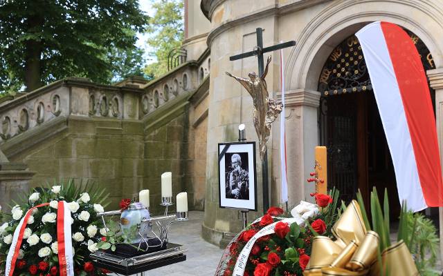 Kraków żegna swojego artystę. Rozpoczęły się uroczystości pogrzebowe Jacka Zielińskiego. Potrwają cały dzień