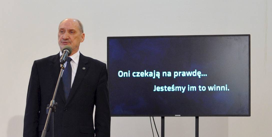 Antoni Macierewicz do komisji powołał m.in. Kazimierza Nowaczyka i Wiesława Biniendę.