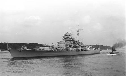 Kat "Hooda", pancernik "Bismarck" [1]