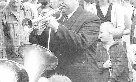 Od lat orkiestra ZNTK towarzyszyła mieszkańcom regionu podczas różnych uroczystości. A od 1994 roku jej kapelmistrzem był Edmund Suchodolski.