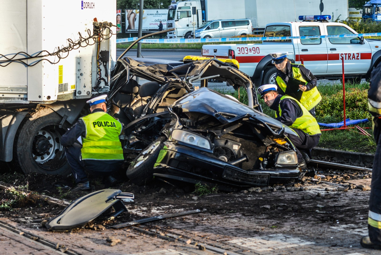 Tragiczny wypadek w Bydgoszczy. Trzy osoby nie żyją
