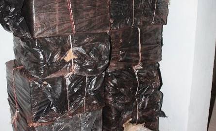 Kontrabanda z Ukrainy. Tysiące paczek papierosów ukryli w wagonie