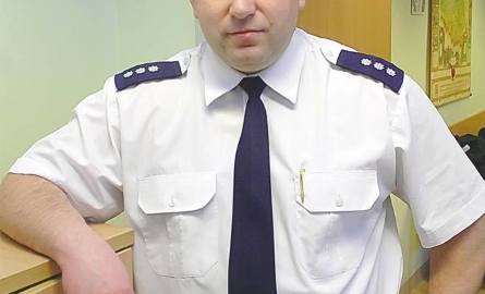 Przemysław Muszyński - 39 lat, w policji od 13. Absolwent Politechniki Szczecińskiej. W Wyższej Szkole Policyjnej w Szczytnie ukończył Studium Podyplomowe