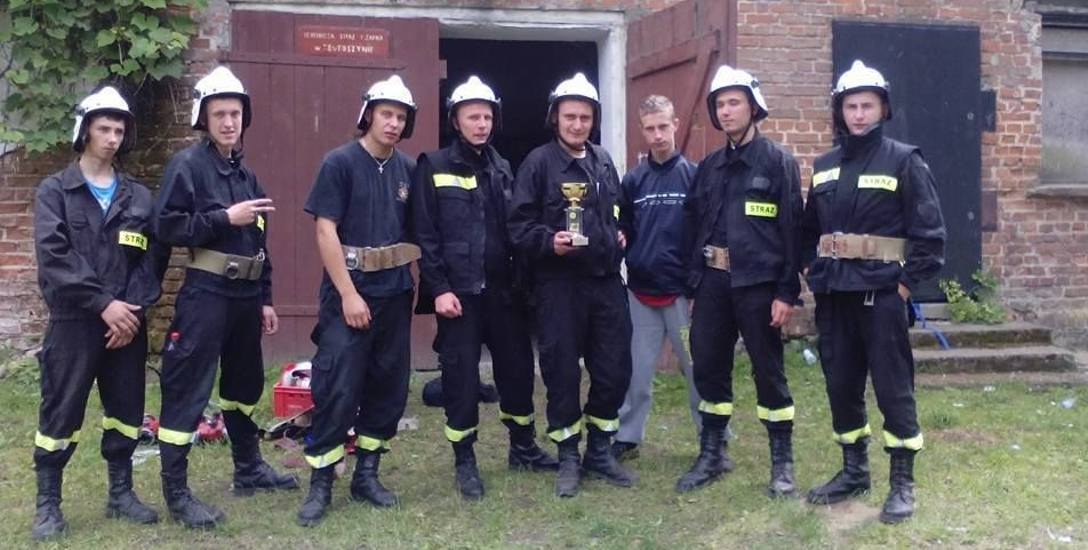Strażacy z OSP w Krotoszynie uczestniczą też w różnego rodzaju zawodach i konkursach. Zdobywają nagrody i puchary.