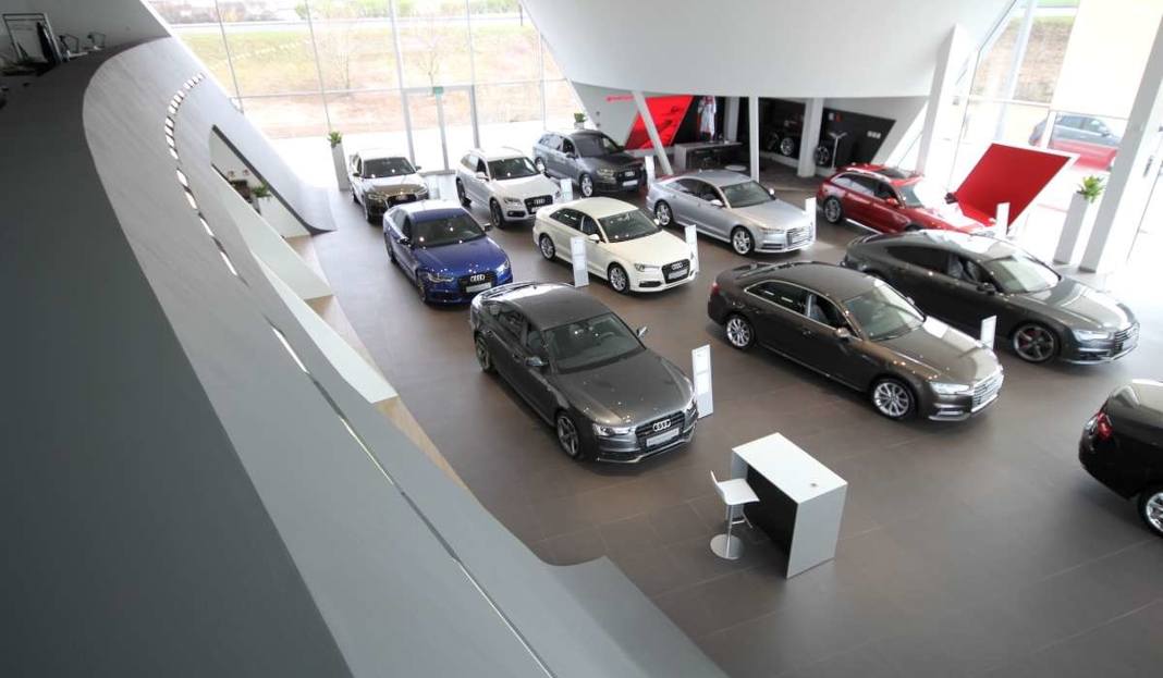 W Poznaniu otwarto największy w Polsce salon marki Audi