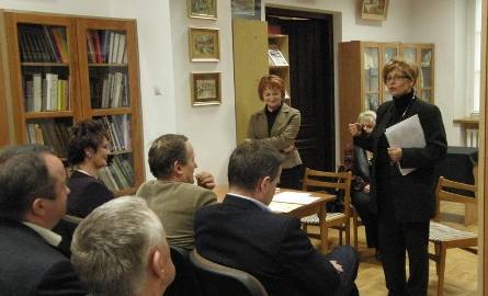 Elżbieta Stąpór, dyrektor biblioteki opowiedziała o założeniach funkcjonowania Gminnej Koalicji na rzecz rozwoju Bibliotek.