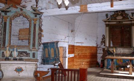 Wnętrze kościoła wymaga odnowienia.