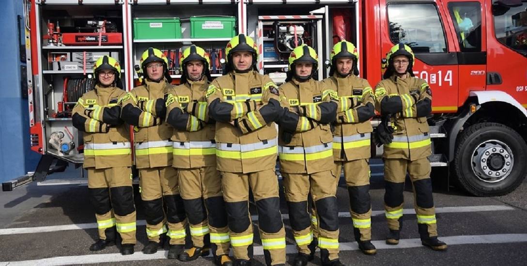Strażacy z OSP Skierniewice pracują już w nowych mundurach, które są bardziej wytrzymałe