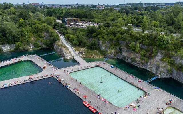 Wojewoda Małopolski ma wątpliwości co do zgodności z Konstytucją zmiany zasad wejścia na baseny na Zakrzówku 