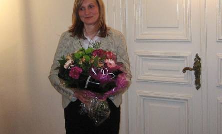 Nagrodę starosty otrzymała Aneta Podkowa, kierownik biblioteki w Wierzbicy.