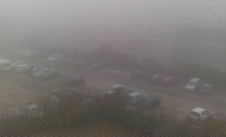 Mgła sparaliżowała Białystok (zdjęcia)