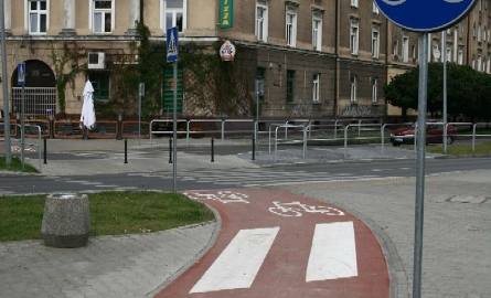 Ulica Dowkonta. Najkrótsza droga rowerowa w Polsce.
