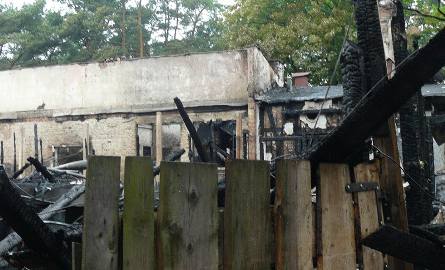 Pożar w Łebie: zgliszcza spalonej dyskoteki