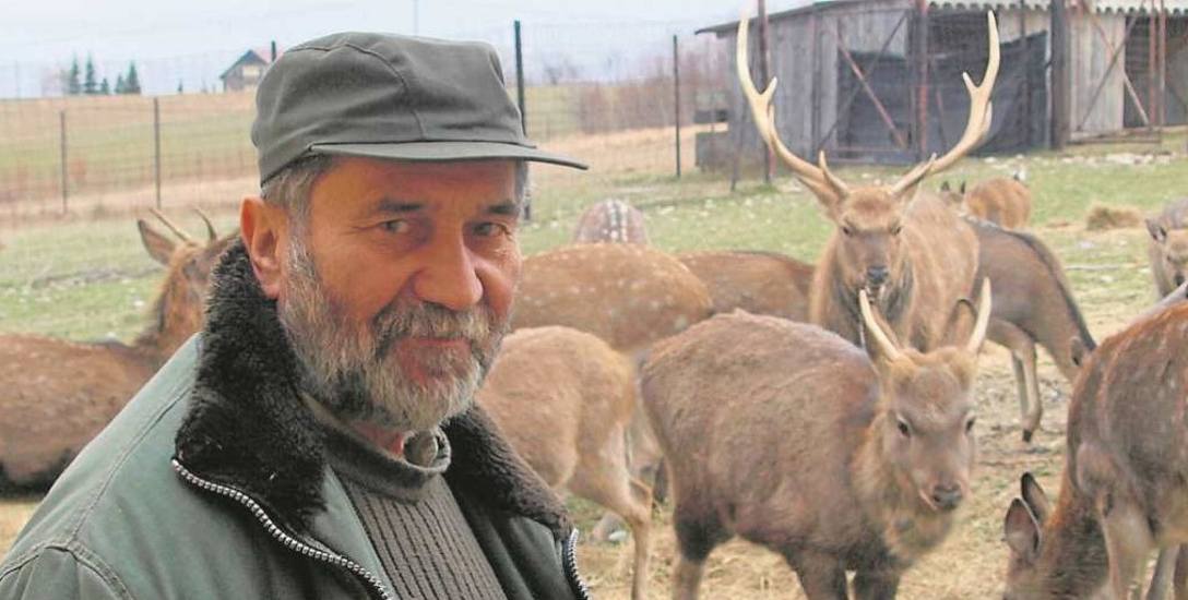 Po odejściu z uprawiania aktywnej polityki Władysław Żabiński zajął się hodowlą danieli i jeleni