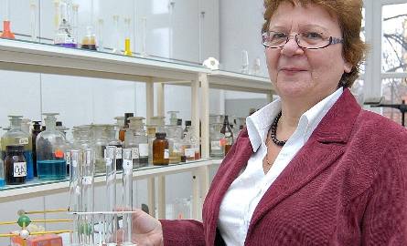 Krystyna Barszcz, nauczyciel chemii: - Nie mylcie wniosków z obserwacjami.