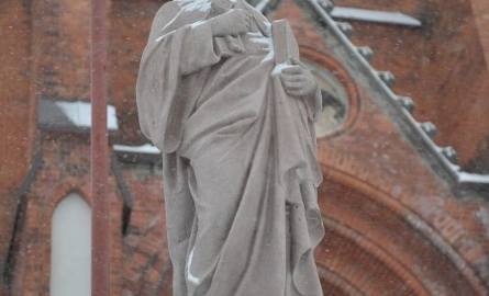 Nowy pomnik przy katedrze (zdjęcia)