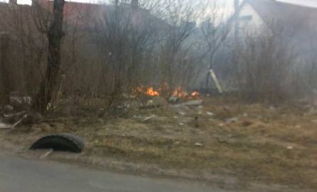 Wielki pożar traw w Kielcach. Zagrożone dziesiątki domów (zdjęcia)