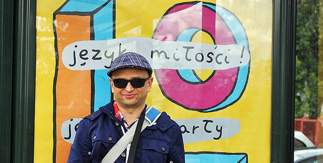 Rafał Góralski z Galerii Rusz od trzech lat uczestniczy w obchodach Dni Grzegorza Ciechowskiego.
