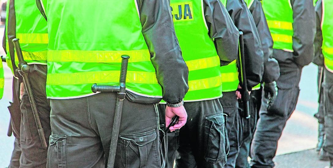 Prokuratura Okręgowa w Gliwicach bada sprawę przekroczenia uprawnień przez policjantów.